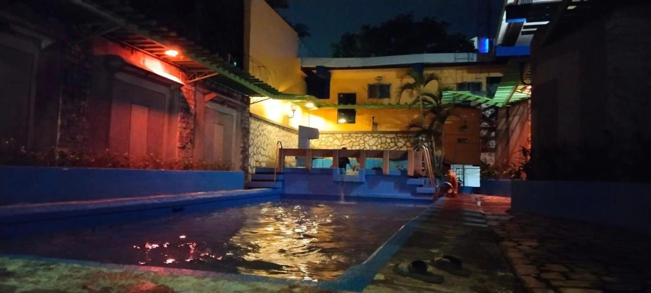 2 Hotel Saleh آنغلوس المظهر الخارجي الصورة